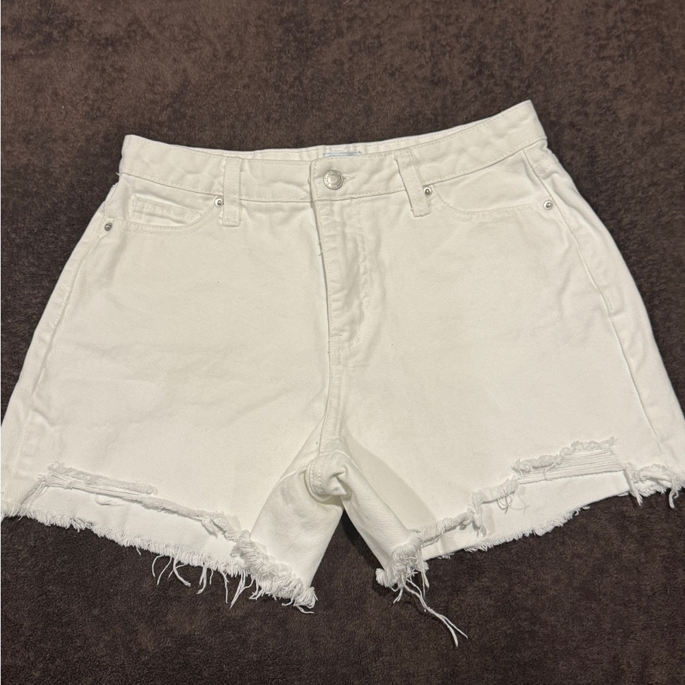 Zenana Outfitters White Frayed Jean Shorts